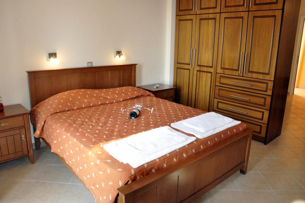 Stella'S Apartments Agios Gordios  Luaran gambar
