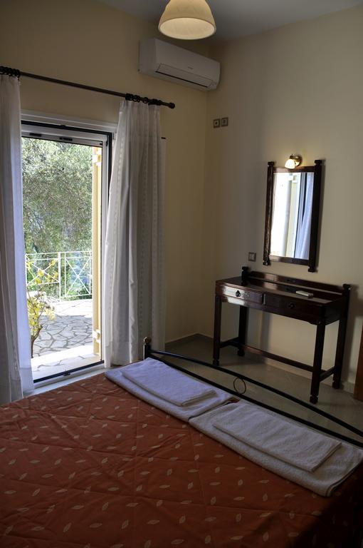 Stella'S Apartments Agios Gordios  Luaran gambar