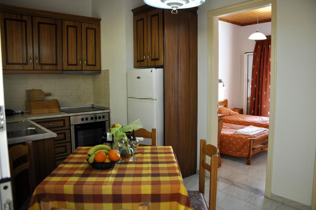 Stella'S Apartments Agios Gordios  Bilik gambar